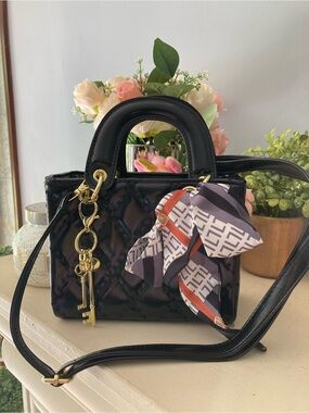 Source Unknown Black Quilted Patent Satchel with Scarf Accent